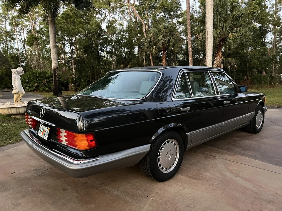 1986 Mercedes-Benz W126 S-Class Sedan - Image 17 of 31