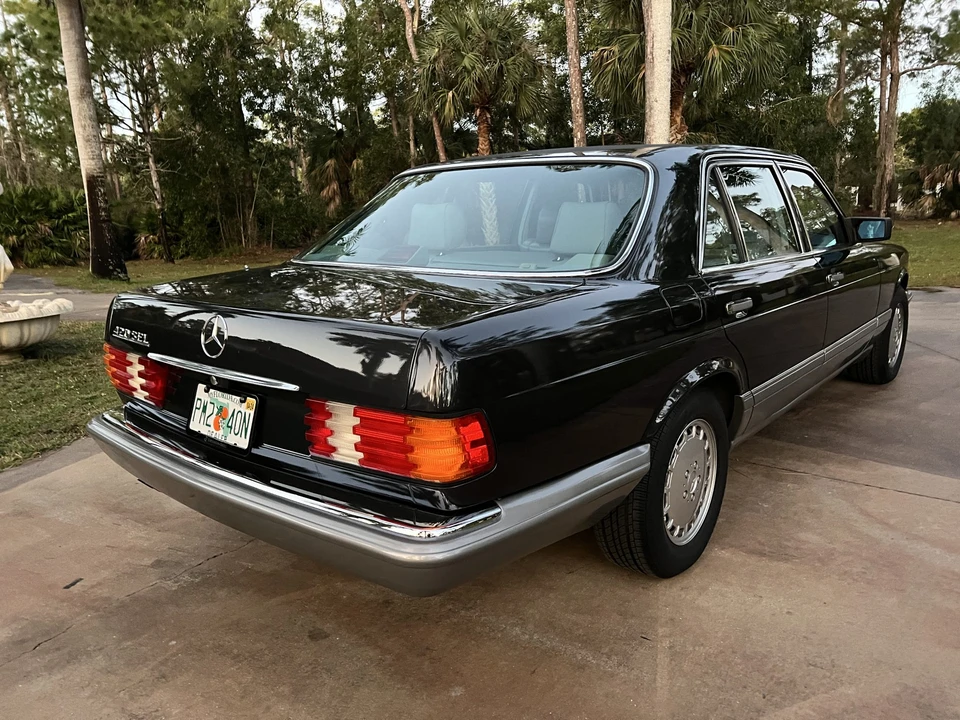 1986 Mercedes-Benz W126 S-Class Sedan - Image 16 of 31