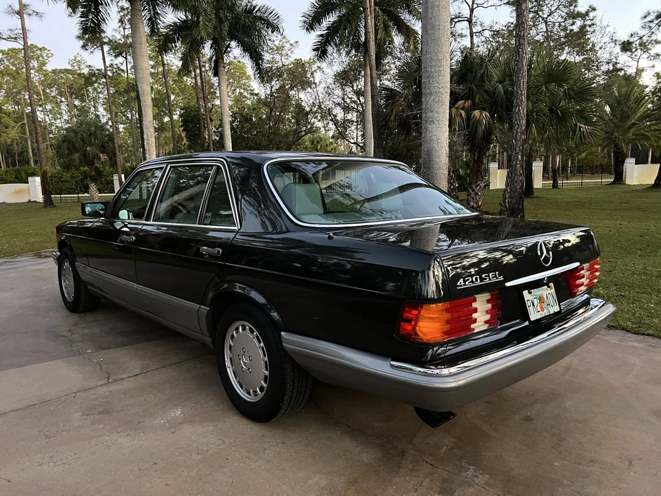 1986 Mercedes-Benz W126 S-Class Sedan - Image 12 of 31