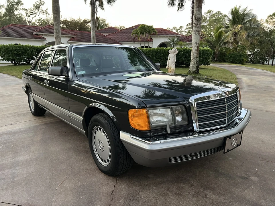 1986 Mercedes-Benz W126 S-Class Sedan - Image 2 of 31