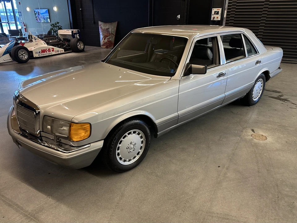 1986 Mercedes-Benz W126 S-Class Sedan - Image 8 of 31