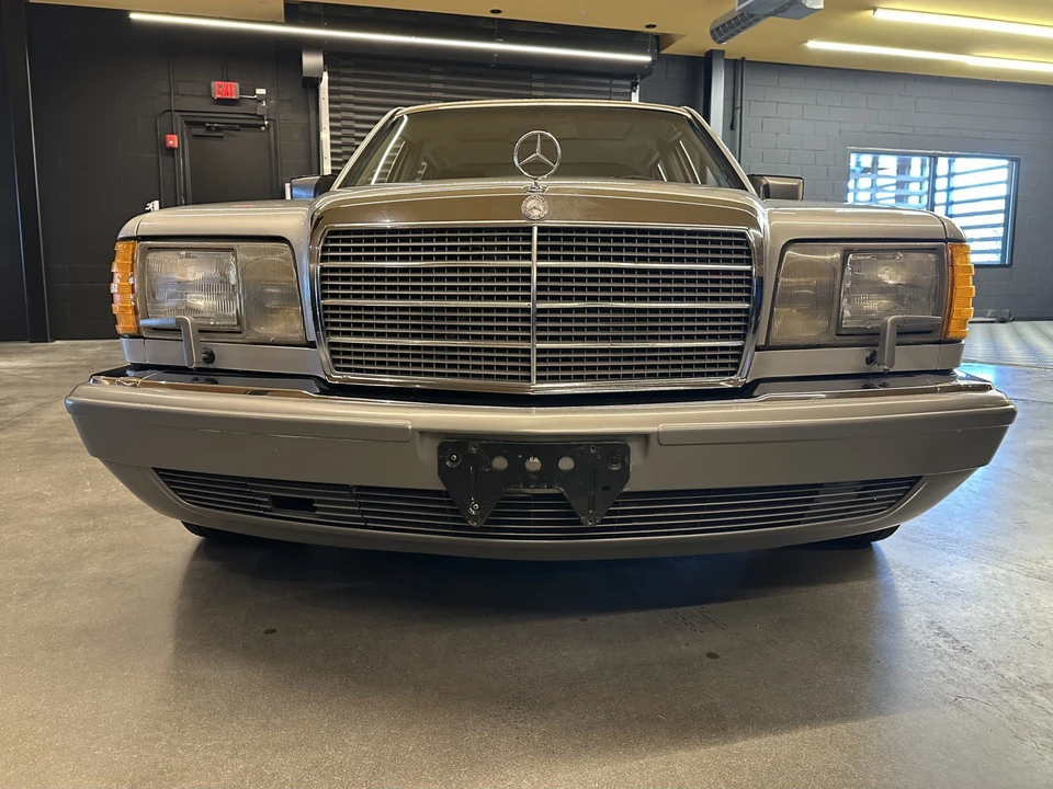 1986 Mercedes-Benz W126 S-Class Sedan - Image 13 of 31