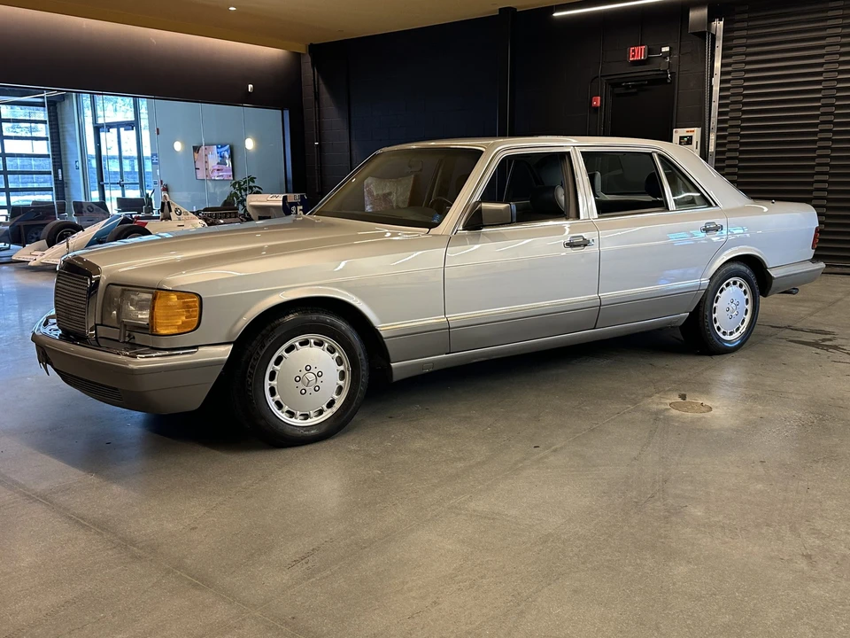 1986 Mercedes-Benz W126 S-Class Sedan - Image 3 of 31