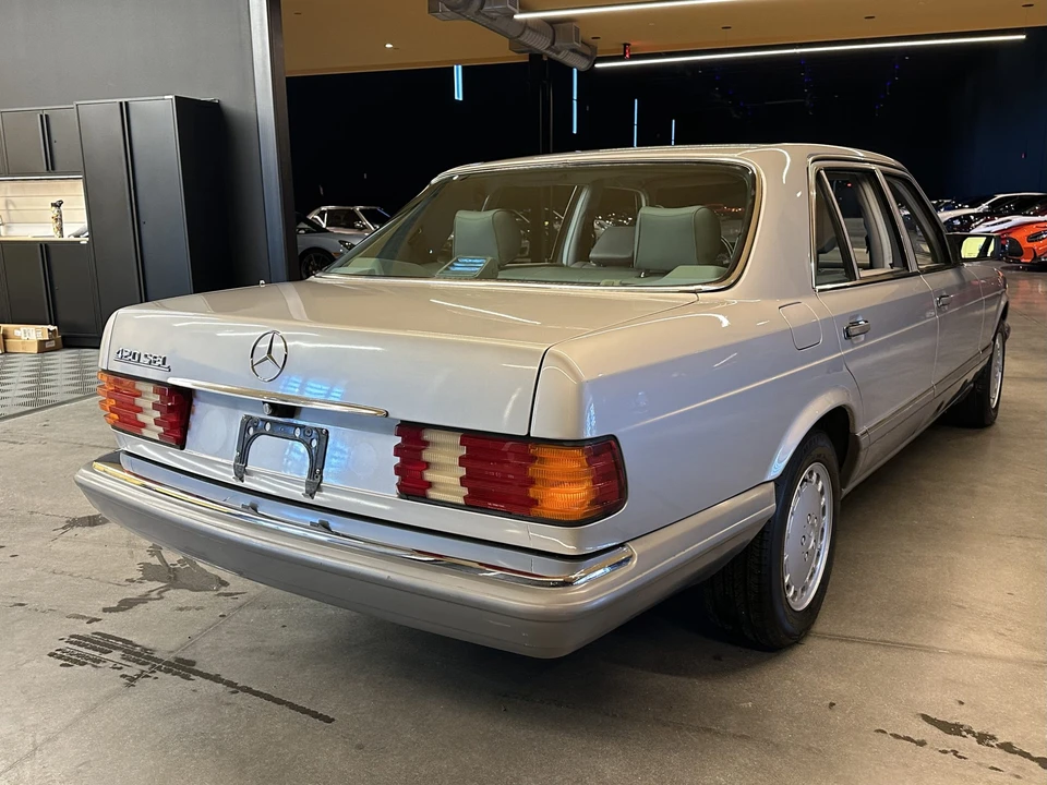 1986 Mercedes-Benz W126 S-Class Sedan - Image 24 of 31
