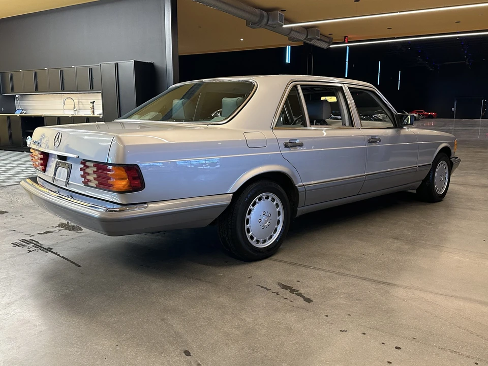 1986 Mercedes-Benz W126 S-Class Sedan - Image 22 of 31