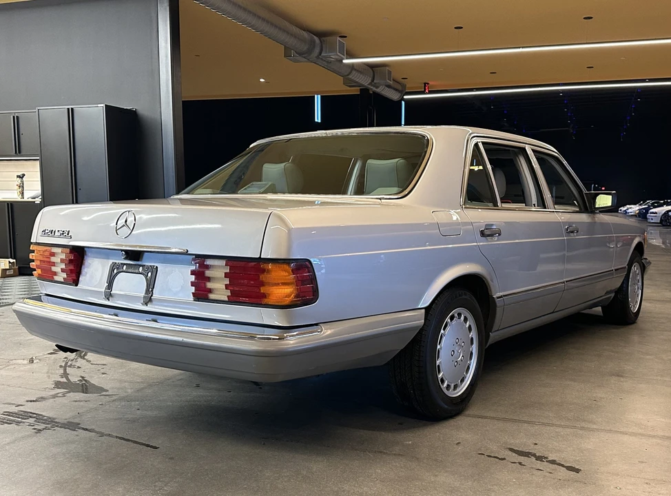 1986 Mercedes-Benz W126 S-Class Sedan - Image 25 of 31