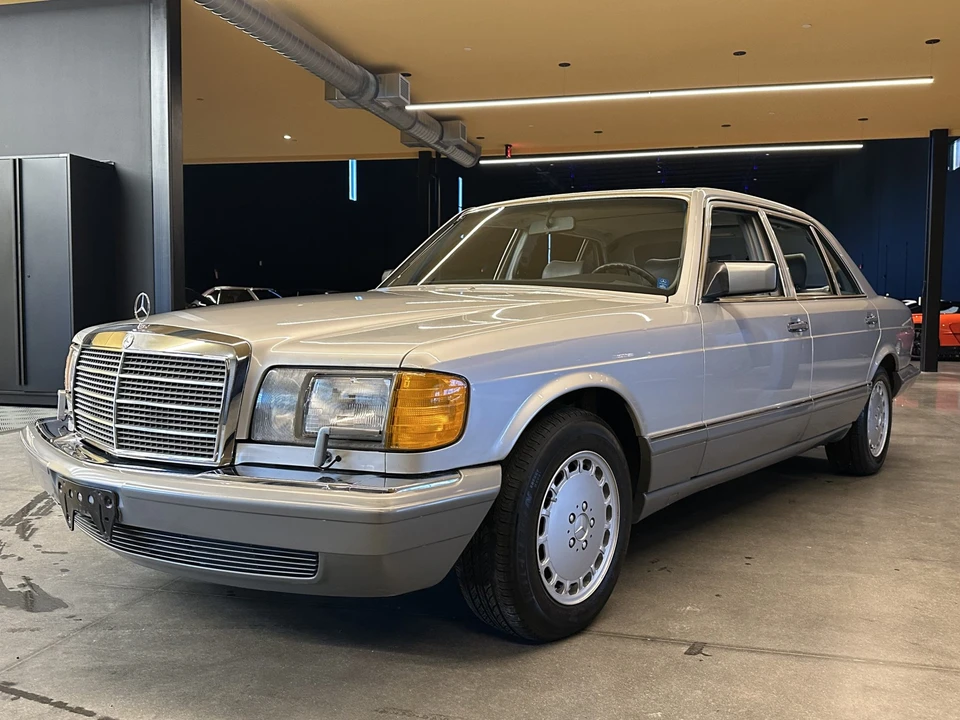 1986 Mercedes-Benz W126 S-Class Sedan - Image 11 of 31
