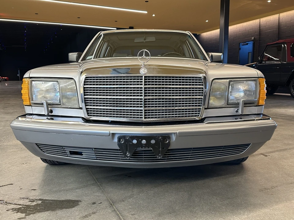 1986 Mercedes-Benz W126 S-Class Sedan - Image 16 of 31