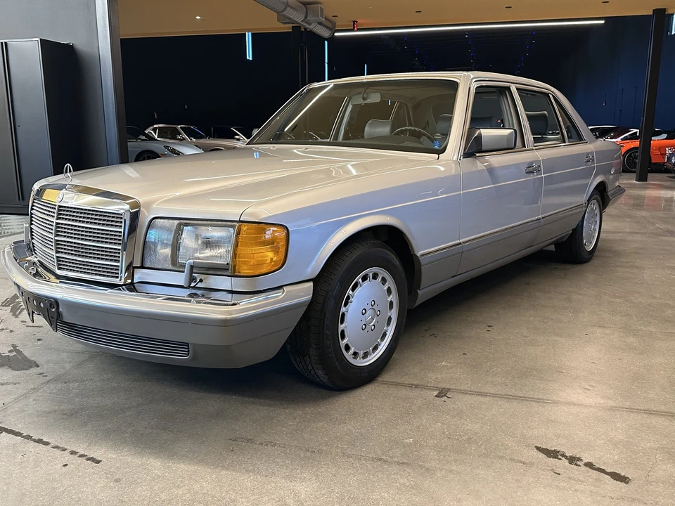 1986 Mercedes-Benz W126 S-Class Sedan - Image 10 of 31