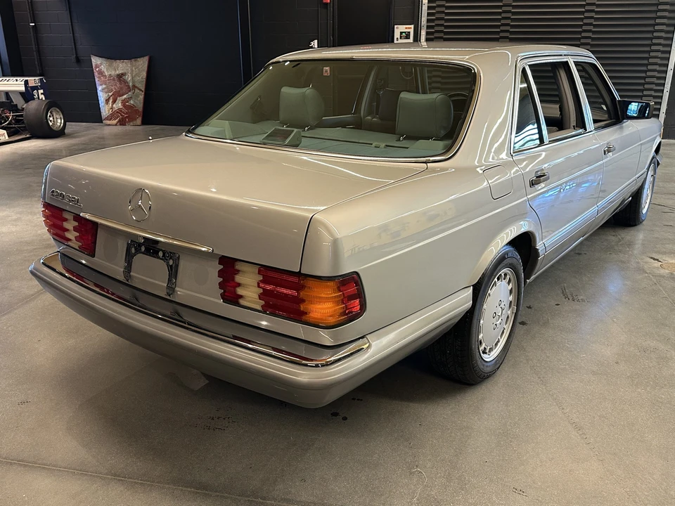 1986 Mercedes-Benz W126 S-Class Sedan - Image 27 of 31
