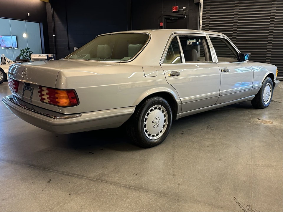1986 Mercedes-Benz W126 S-Class Sedan - Image 21 of 31