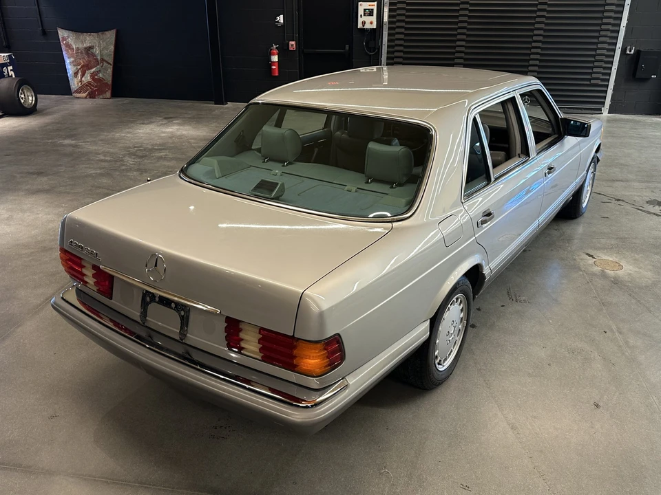 1986 Mercedes-Benz W126 S-Class Sedan - Image 30 of 31