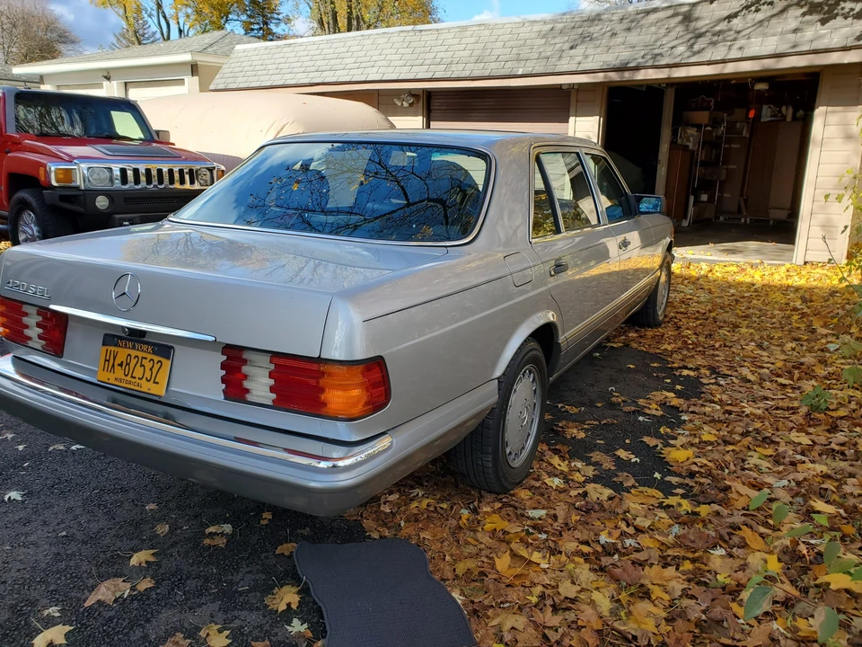 1986 Mercedes-Benz W126 S-Class Sedan - Image 5 of 31
