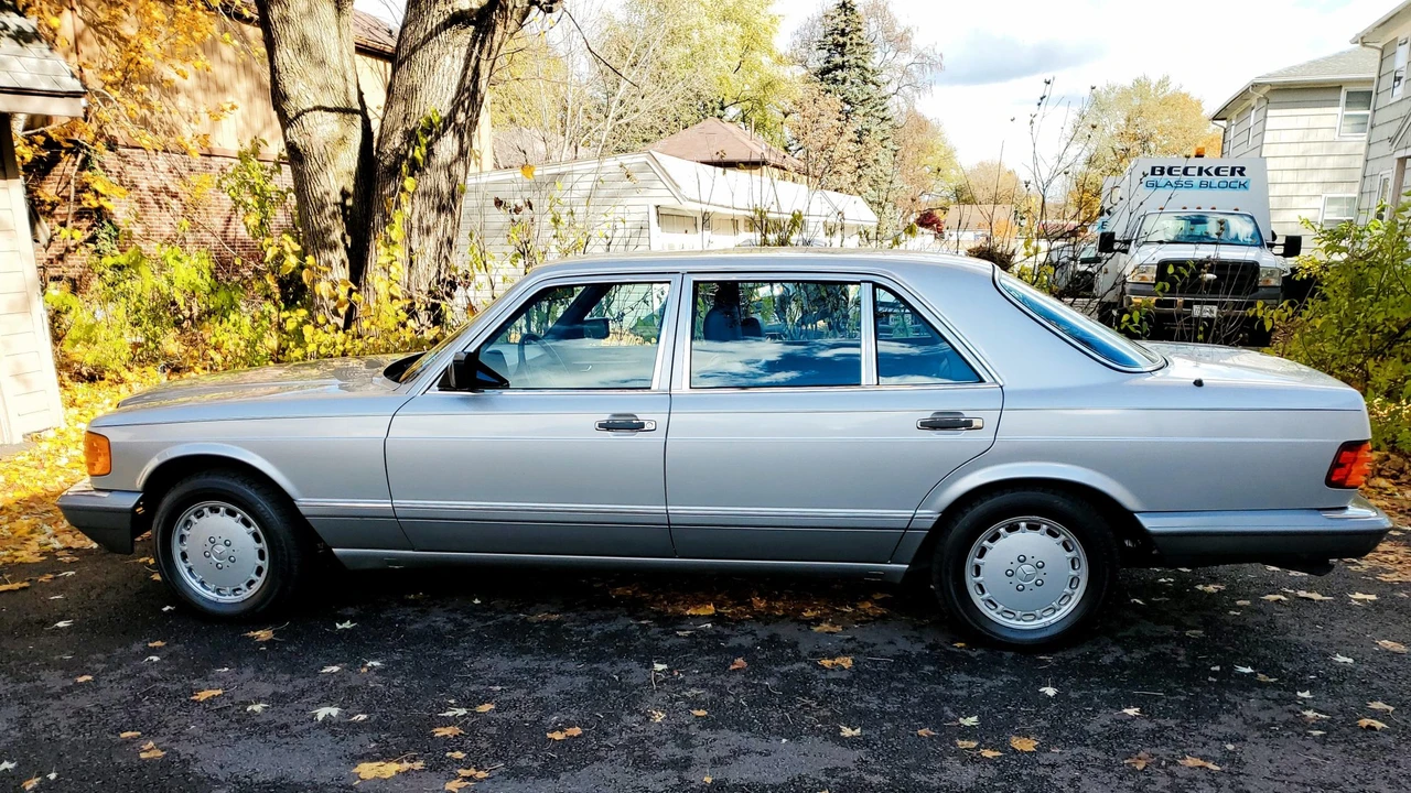 1986 Mercedes-Benz W126 S-Class Sedan - Image 14 of 31