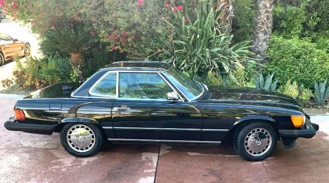 1986 Mercedes-Benz 500-Series 560 SL