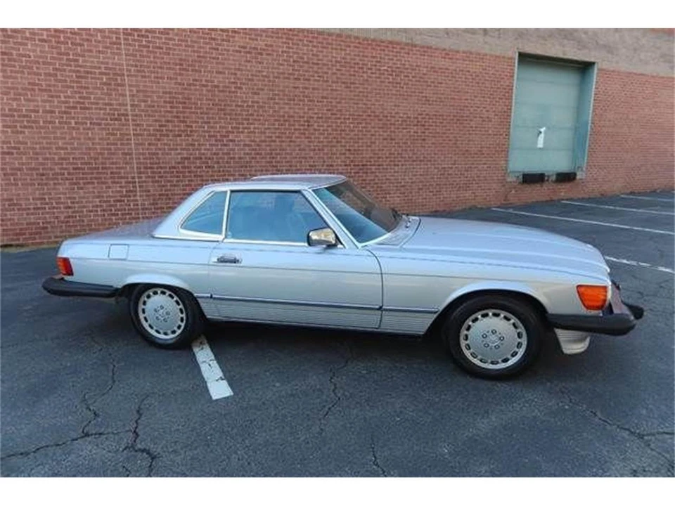 1986 Mercedes-Benz W126 S-Class Sedan - Image 8 of 25