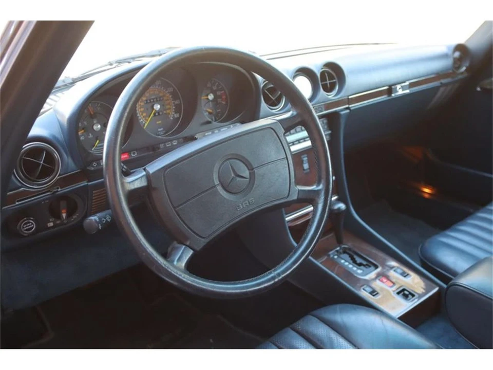 1986 Mercedes-Benz W126 S-Class Sedan - Image 12 of 25