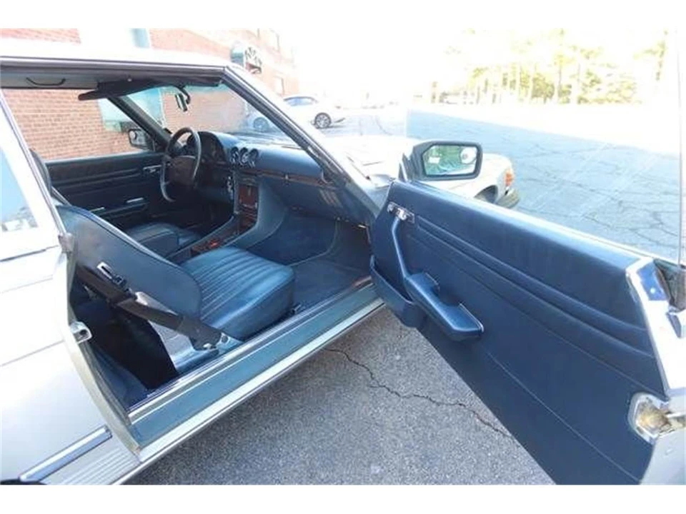 1986 Mercedes-Benz W126 S-Class Sedan - Image 20 of 25