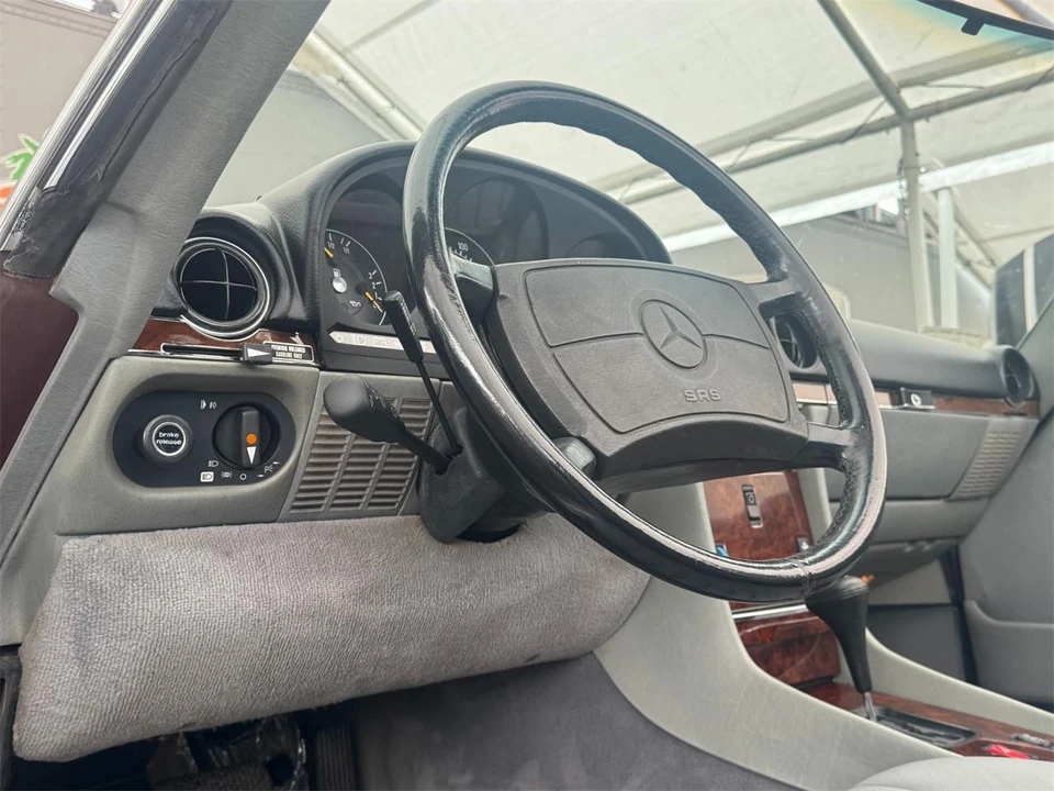 1986 Mercedes-Benz W126 S-Class Sedan - Image 28 of 31