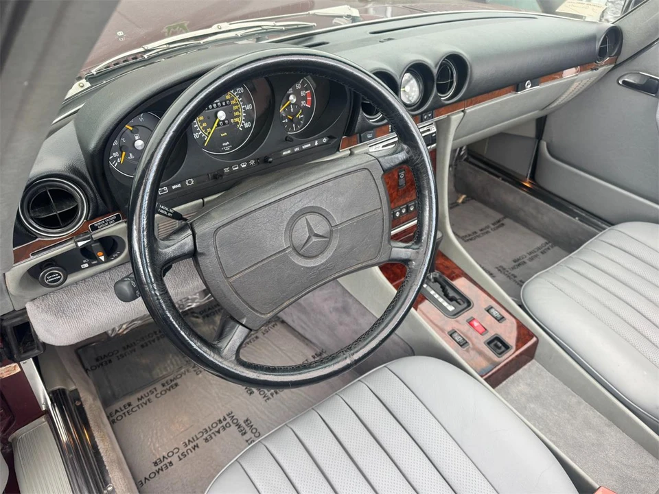 1986 Mercedes-Benz W126 S-Class Sedan - Image 31 of 31