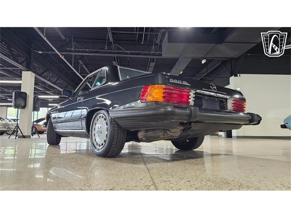 1986 Mercedes-Benz W126 S-Class Sedan - Image 3 of 31