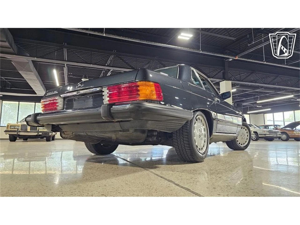 1986 Mercedes-Benz W126 S-Class Sedan - Image 30 of 31