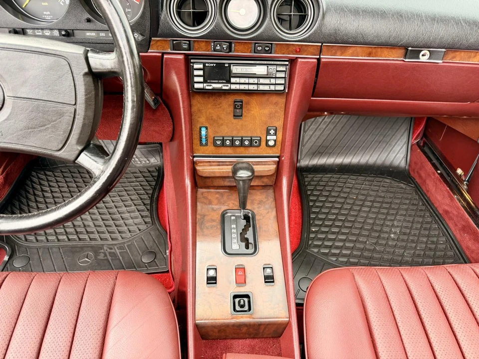 1986 Mercedes-Benz W126 S-Class Sedan - Image 29 of 31