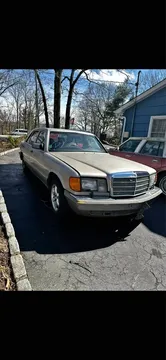1986 Mercedes-Benz 560 SEL