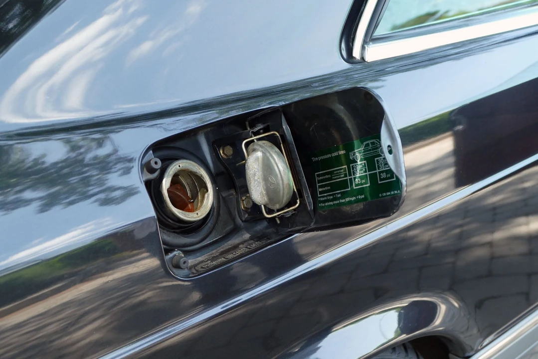1986 Mercedes-Benz C126 S-Class Coupe - Image 19 of 31