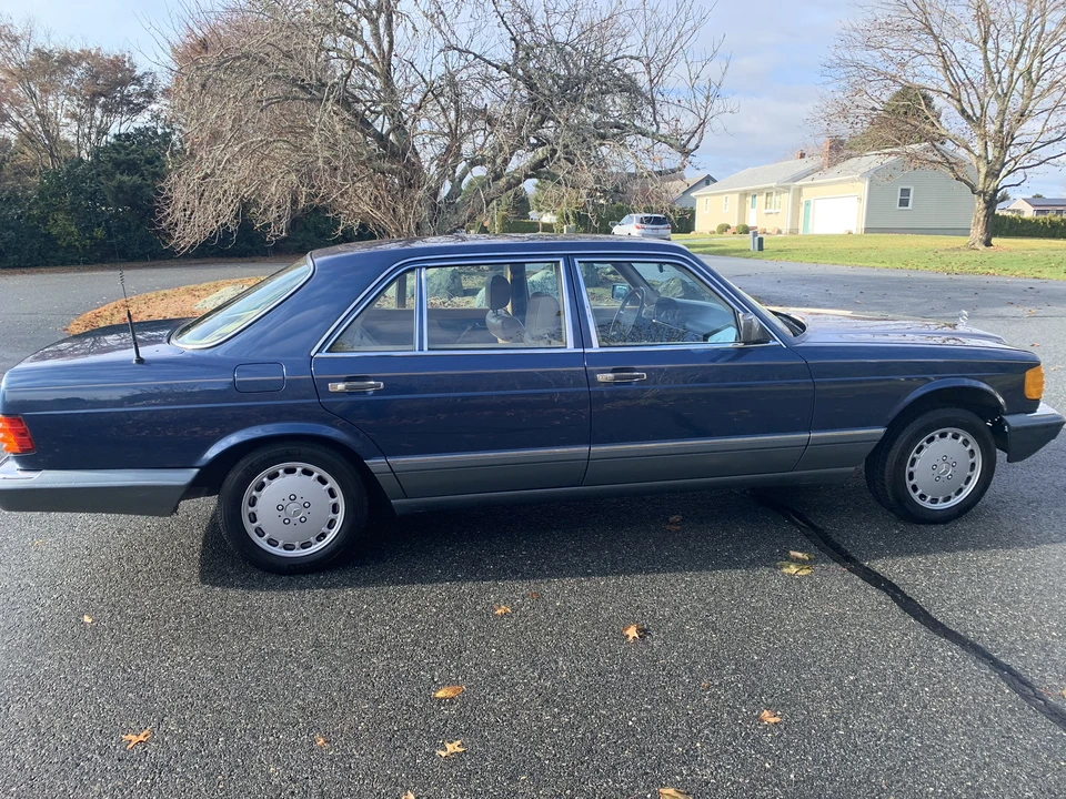 1986 Mercedes-Benz W126 S-Class Sedan - Image 8 of 31