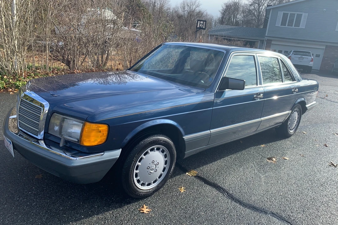 1986 Mercedes-Benz W126 S-Class Sedan - Image 2 of 31