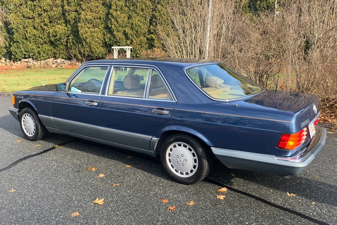 1986 Mercedes-Benz W126 S-Class Sedan - Image 4 of 31