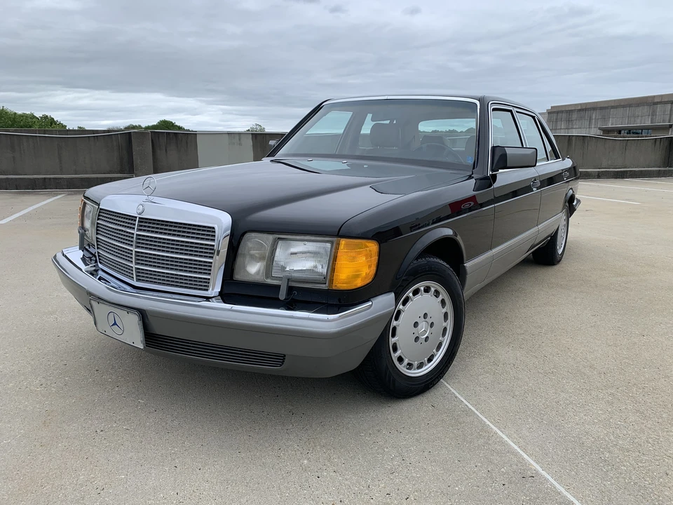 1986 Mercedes-Benz W126 S-Class Sedan - Image 2 of 31