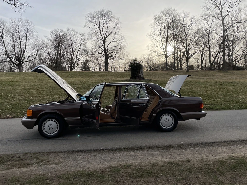 1986 Mercedes-Benz W126 S-Class Sedan - Image 22 of 31
