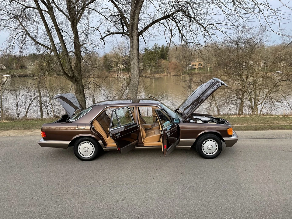 1986 Mercedes-Benz W126 S-Class Sedan - Image 24 of 31
