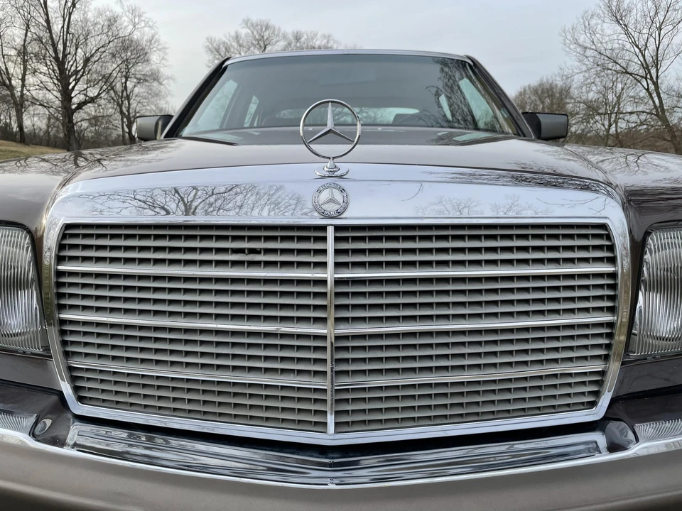 1986 Mercedes-Benz W126 S-Class Sedan - Image 25 of 31