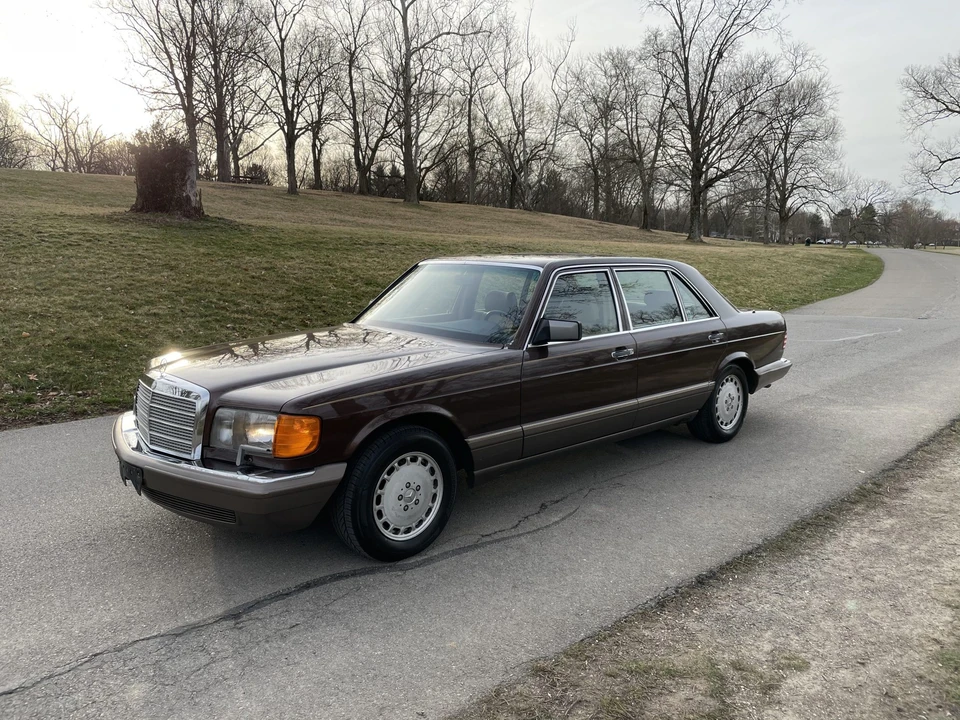 1986 Mercedes-Benz W126 S-Class Sedan - Image 3 of 31