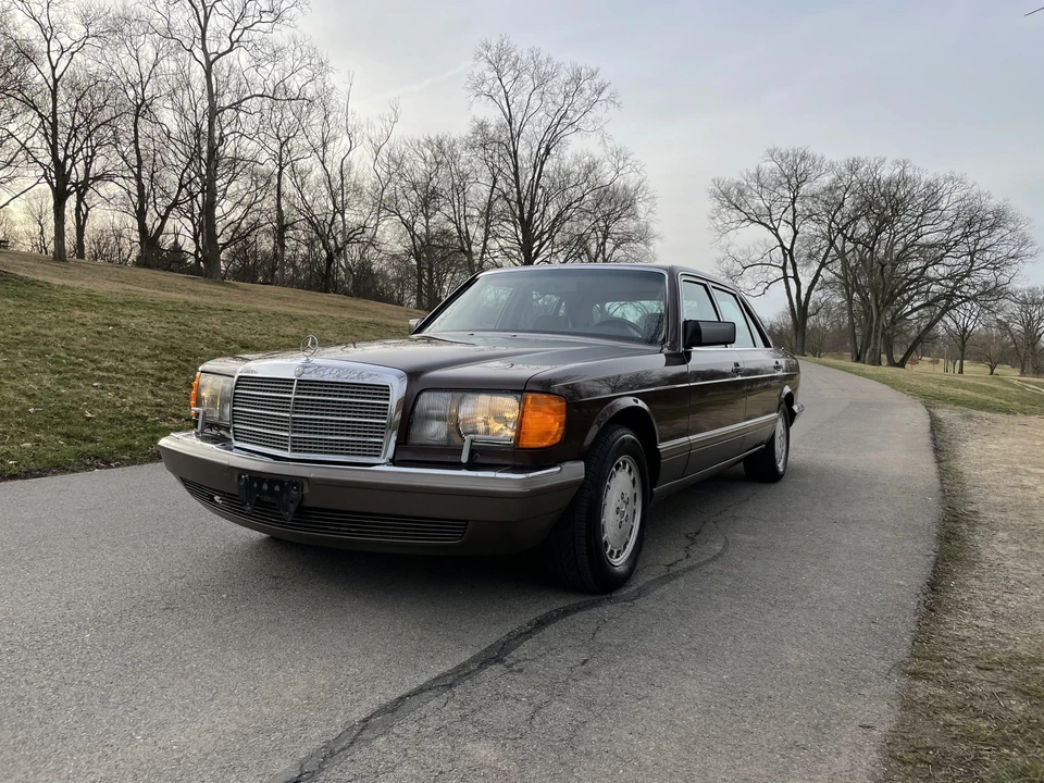 1986 Mercedes-Benz W126 S-Class Sedan - Image 4 of 31