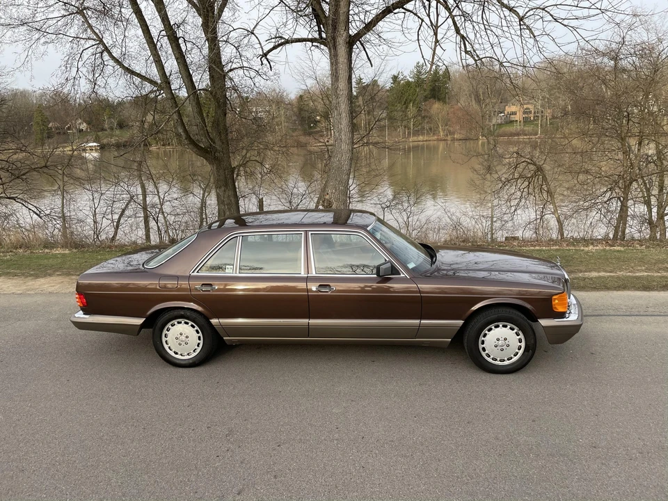 1986 Mercedes-Benz W126 S-Class Sedan - Image 13 of 31