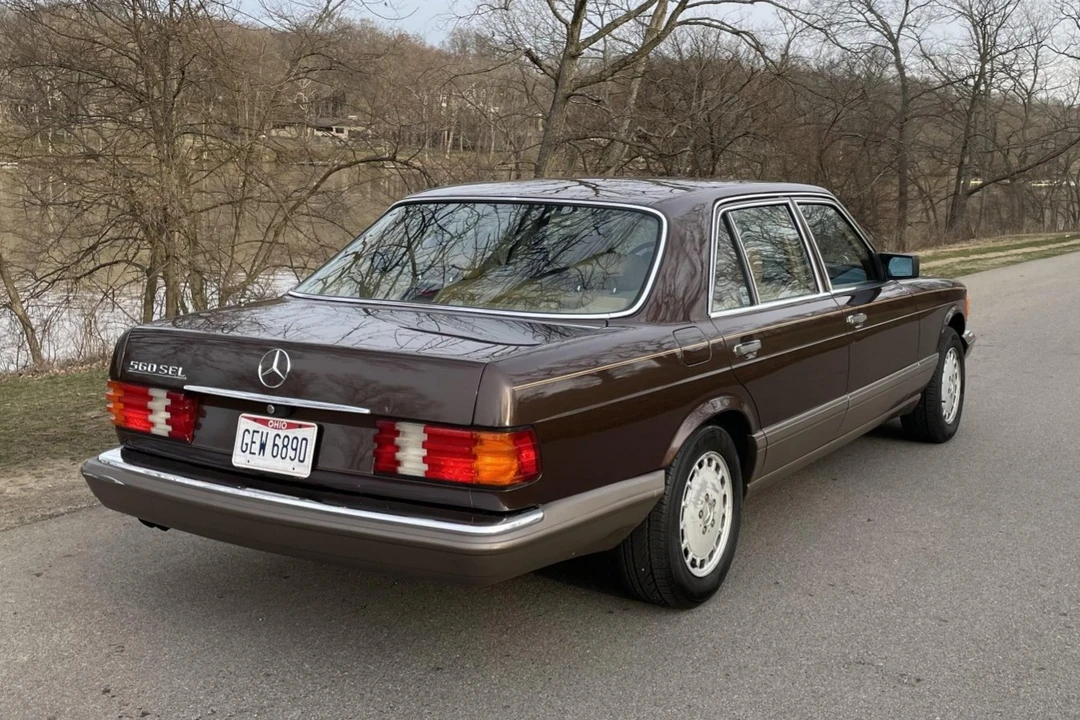 1986 Mercedes-Benz W126 S-Class Sedan - Image 11 of 31