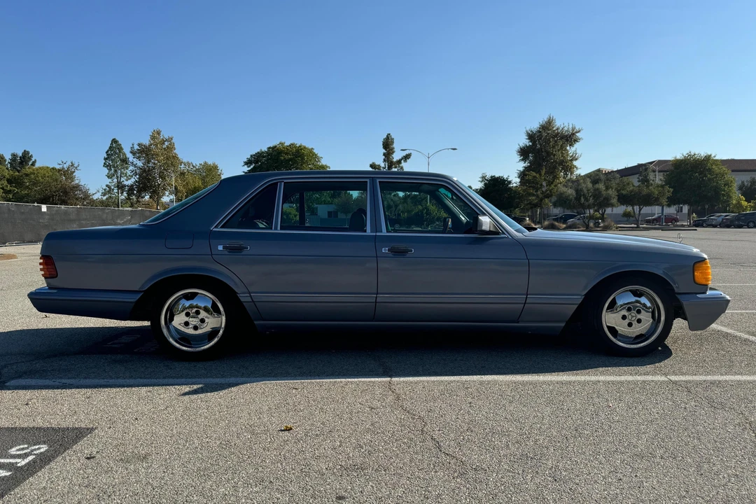 1986 Mercedes-Benz W126 S-Class Sedan - Image 3 of 31