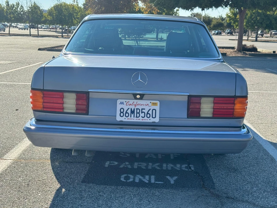 1986 Mercedes-Benz W126 S-Class Sedan - Image 17 of 31