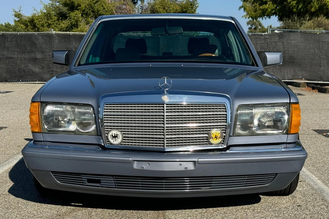 1986 Mercedes-Benz W126 S-Class Sedan - Image 2 of 31