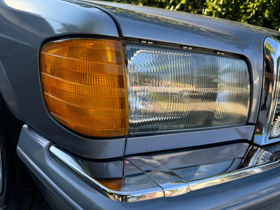 1986 Mercedes-Benz W126 S-Class Sedan - Image 25 of 31