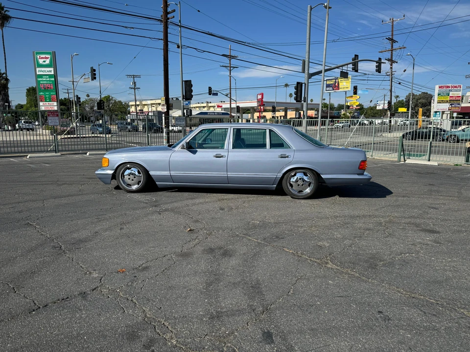 1986 Mercedes-Benz W126 S-Class Sedan - Image 8 of 31