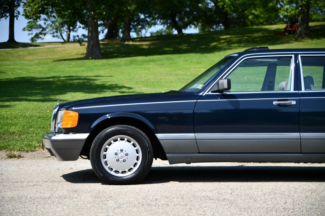 1986 Mercedes-Benz W126 S-Class Sedan - Image 24 of 31