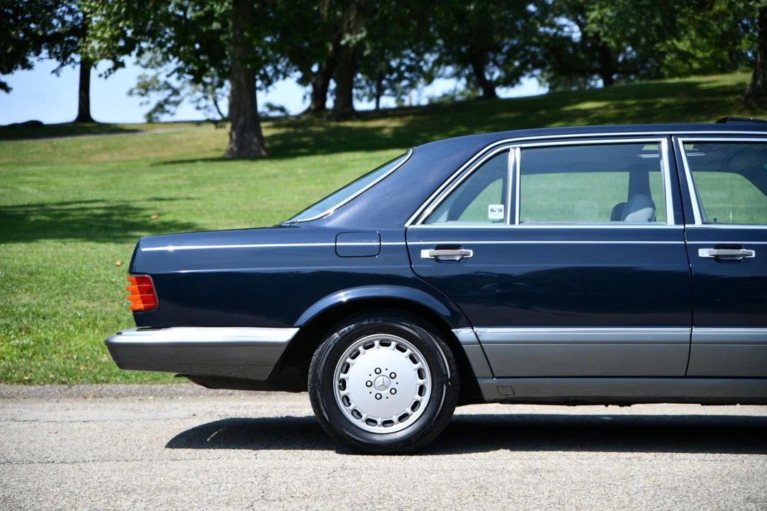 1986 Mercedes-Benz W126 S-Class Sedan - Image 19 of 31