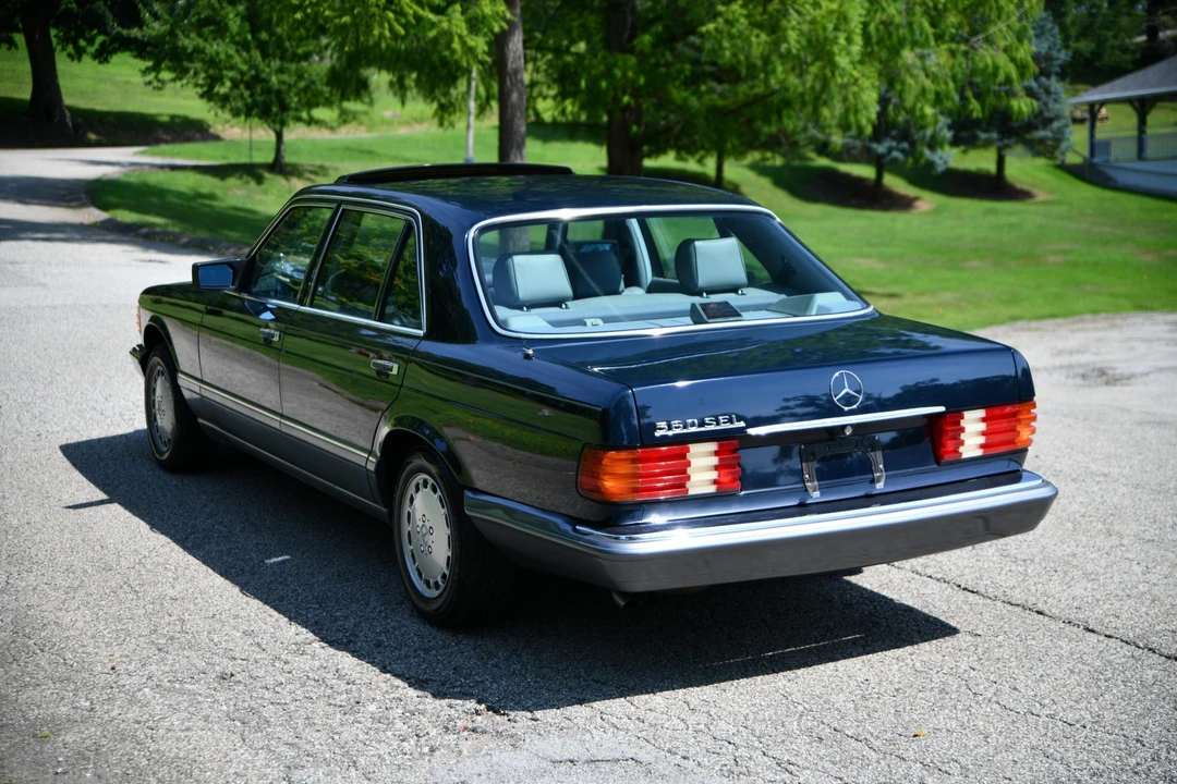 1986 Mercedes-Benz W126 S-Class Sedan - Image 12 of 31