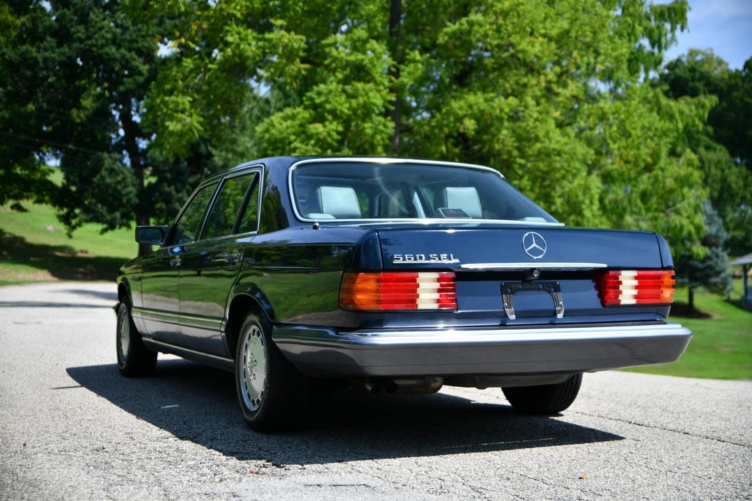 1986 Mercedes-Benz W126 S-Class Sedan - Image 13 of 31
