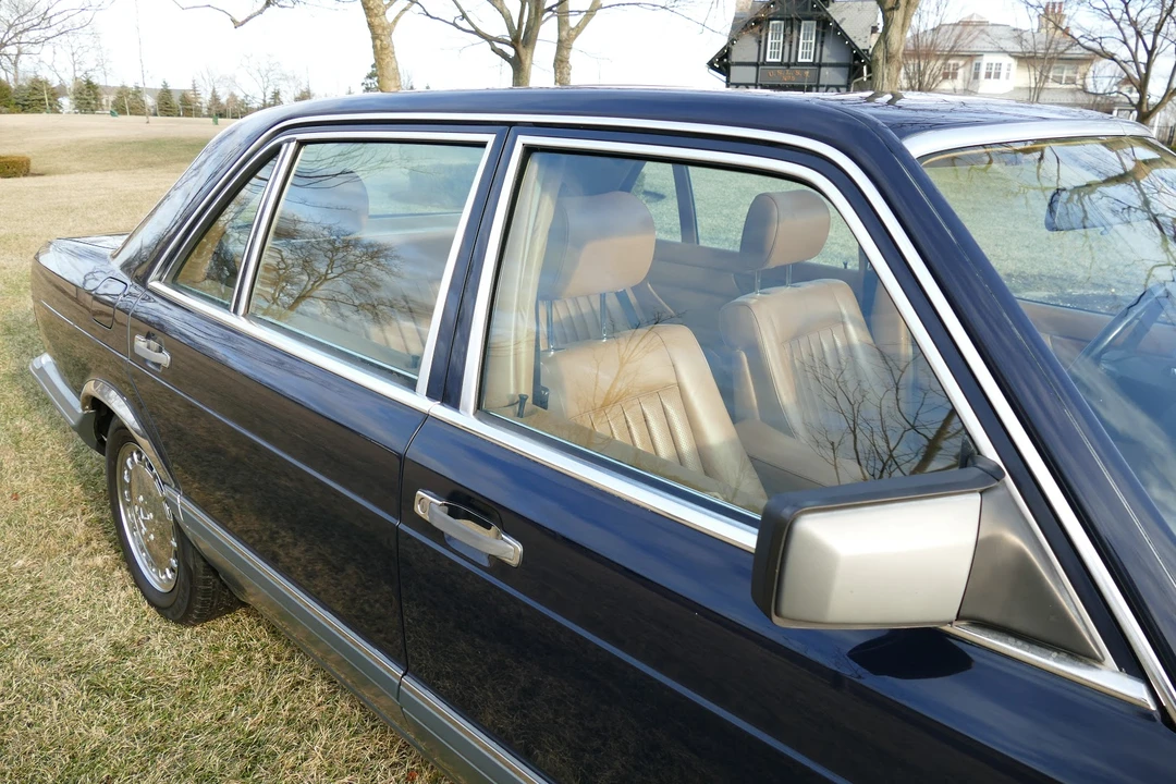1986 Mercedes-Benz W126 S-Class Sedan - Image 12 of 31